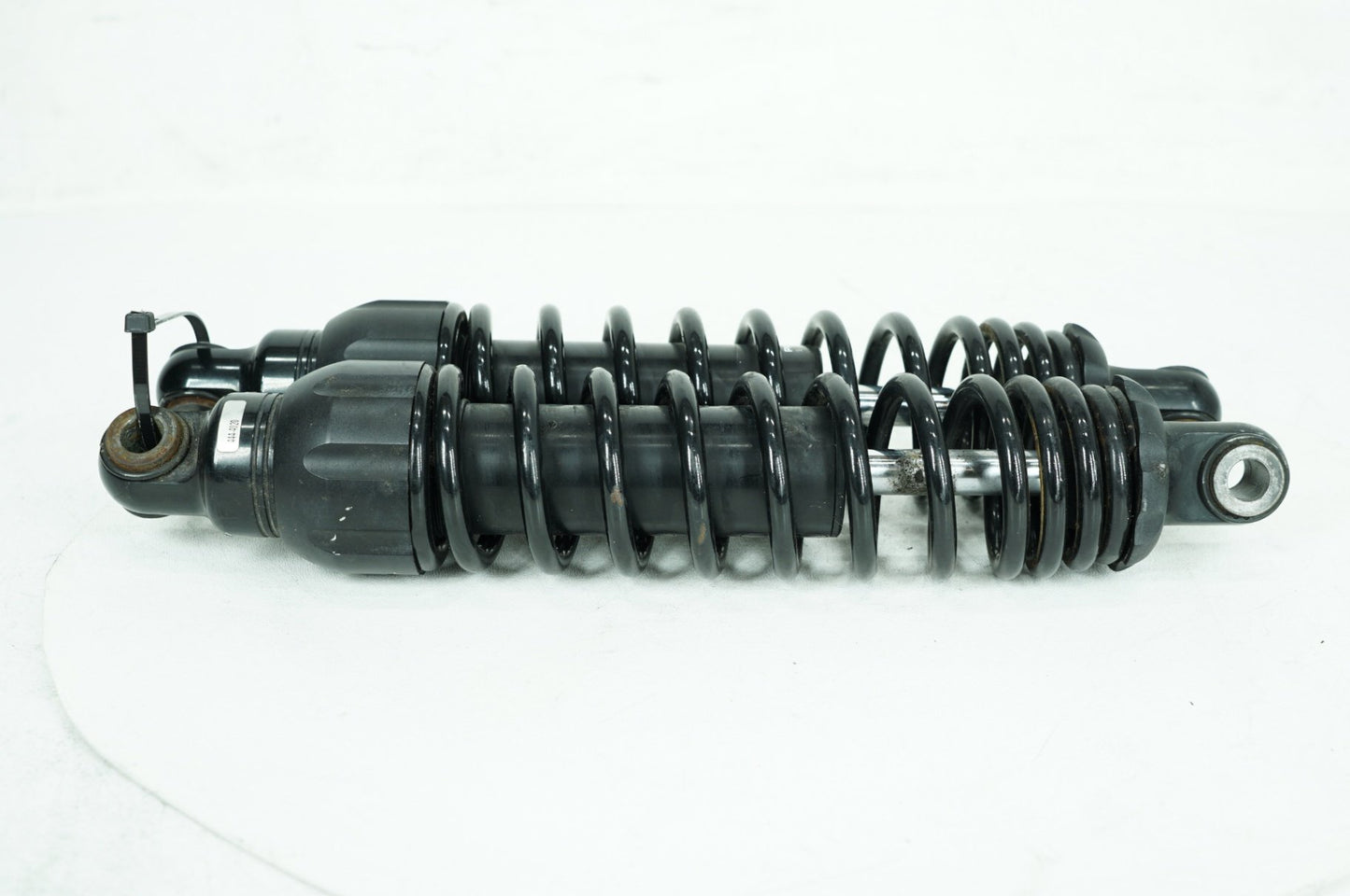 2008 - 2016 Harley-Davidson Touring Electra Glide Ultra Rear Left Right Shock Absorbers Progressive Suspension
