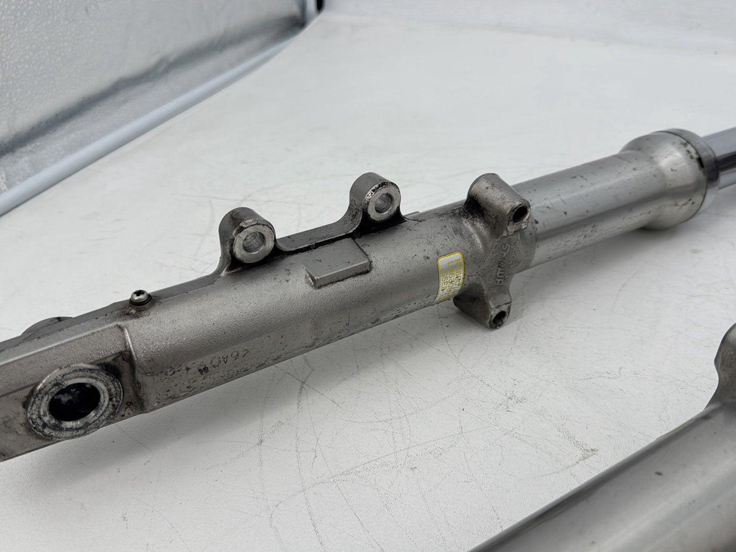 2009 Harley Sportster 1200 Low OEM Front Triple Tree Set LH RH Fork Legs Sliders