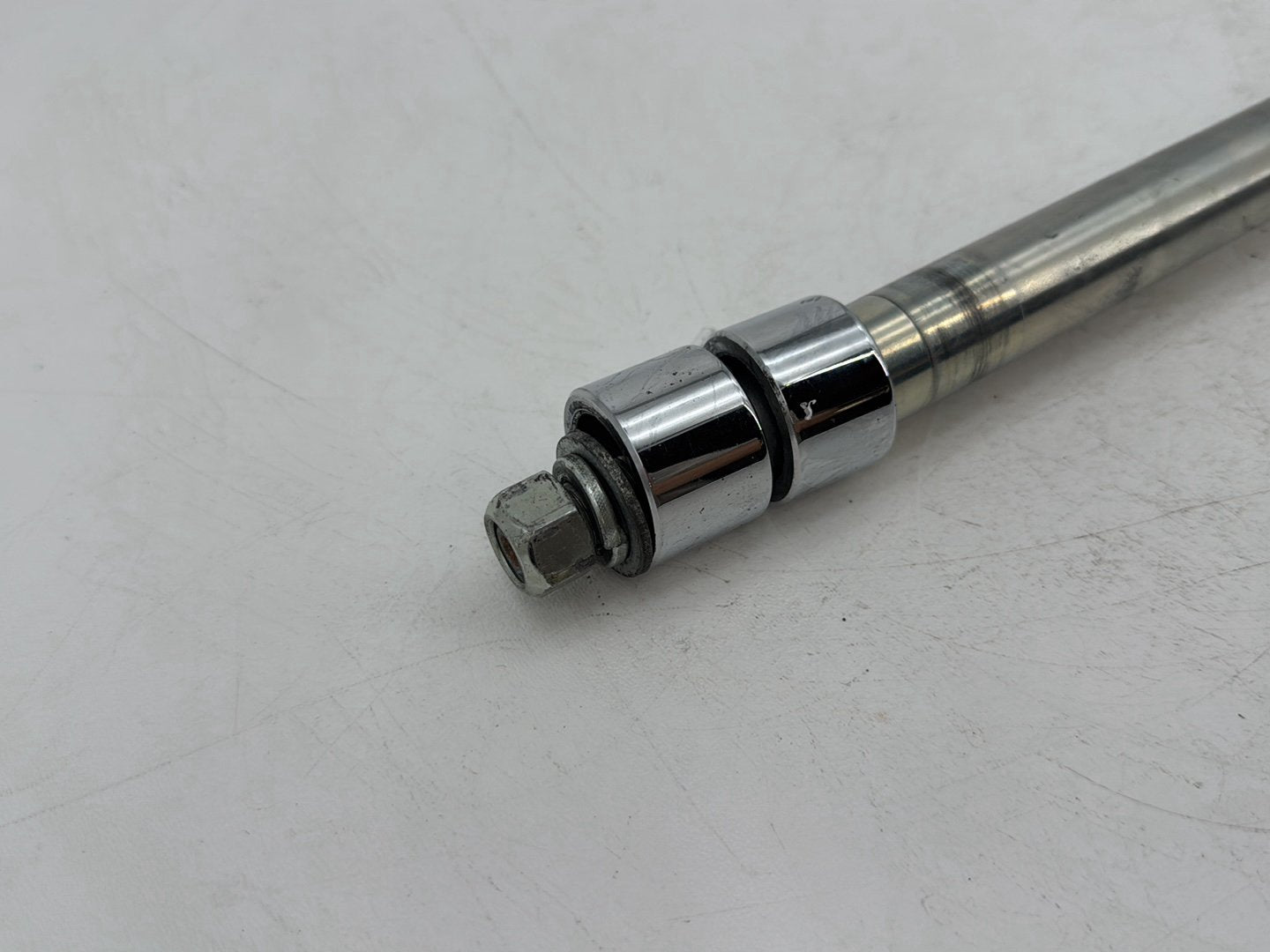 1999 - 2006 Harley-Davidson Touring Road King Classic Front Wheel Axle Bolt Shaft  	43364-00