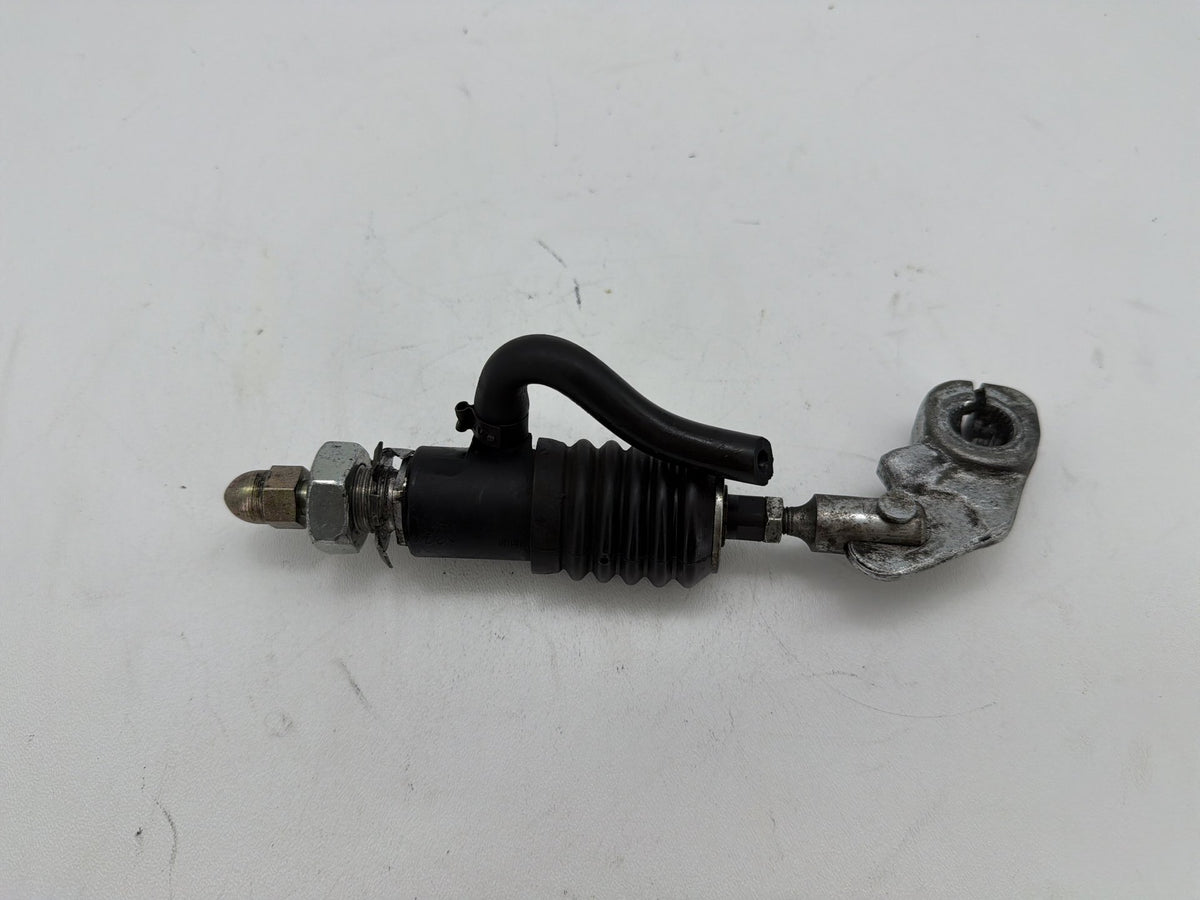 95 Harley Electra Glide Touring Classic OEM Rear Brake Master Cylinder Reservoir