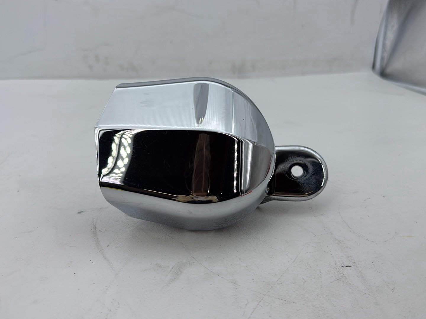 2013 Harley Street Glide Touring FLHX OEM Horn Signal Klaxon Chrome Cover