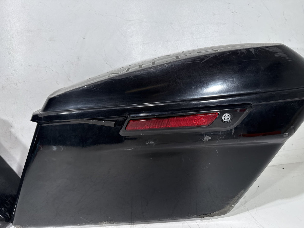 11 Harley Street Glide Touring FLHX-103 OEM Left Right Saddlebags Luggage NOKey