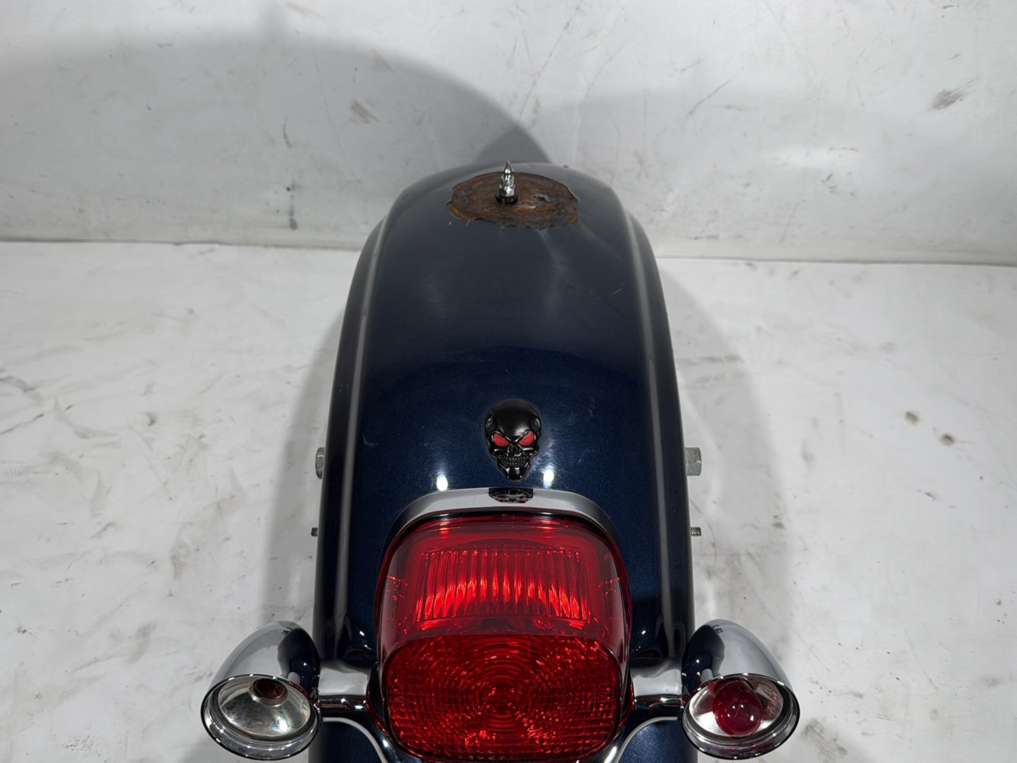 2009 Harley Street Glide Touring FLHX OEM Rear Wheel Fender & Turn Signals Bar