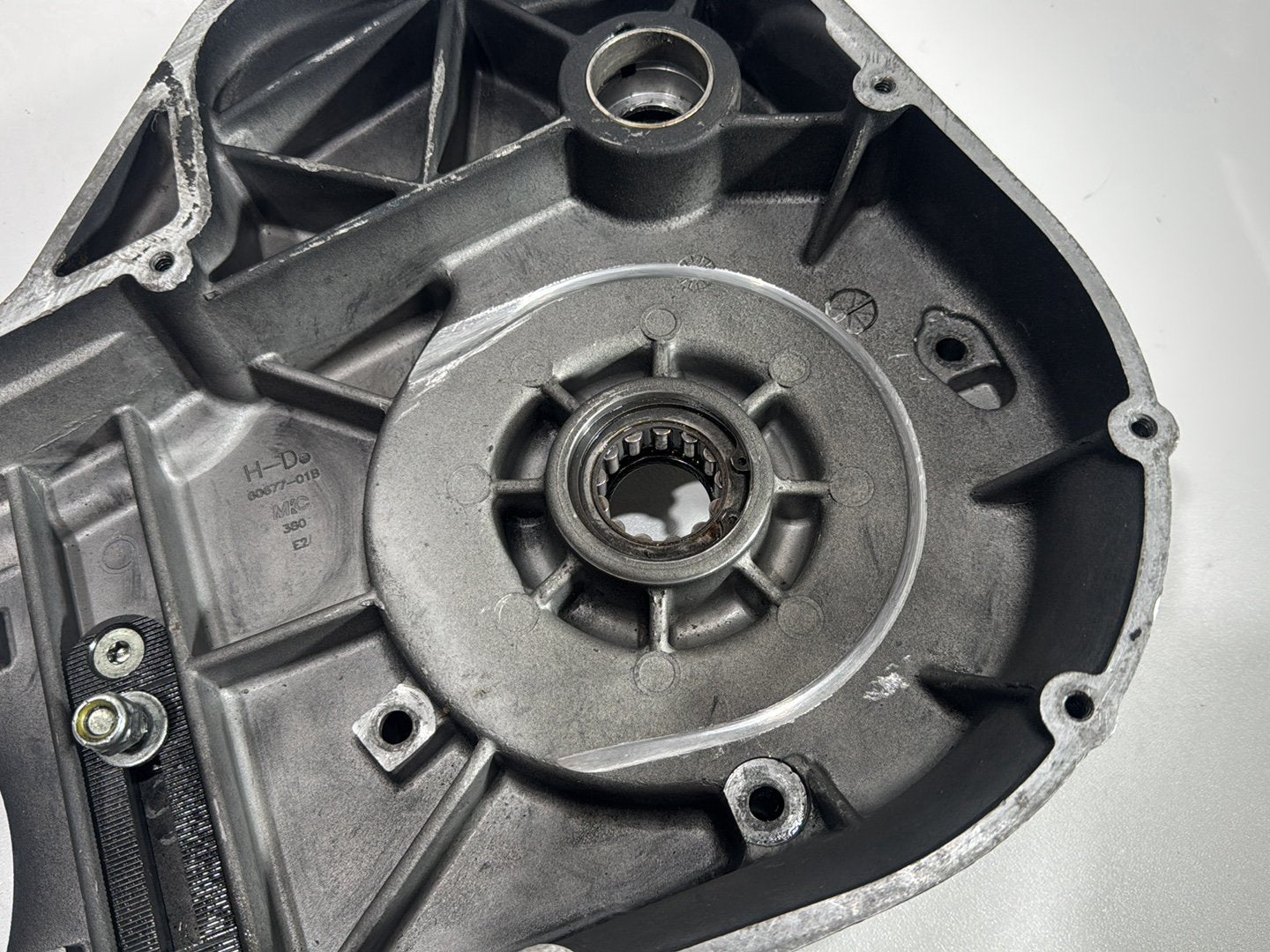2003 Harley Electra Glide Touring Ultra FLHTCUI OEM Inner Primary Clutch Cover