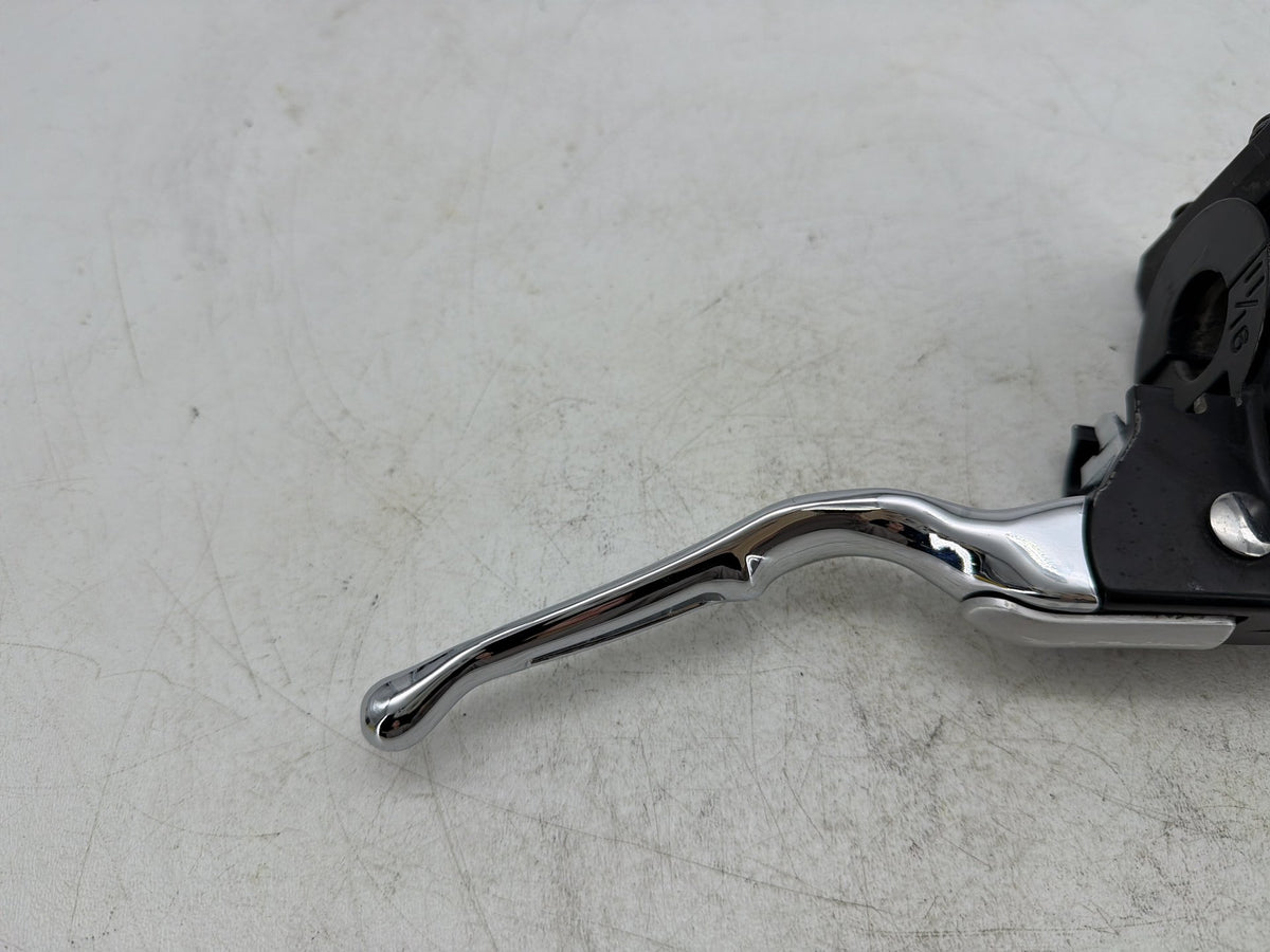 2004 Harley Electra Glide Touring Ultra OEM Front Right Brake Lever Master Cylinder