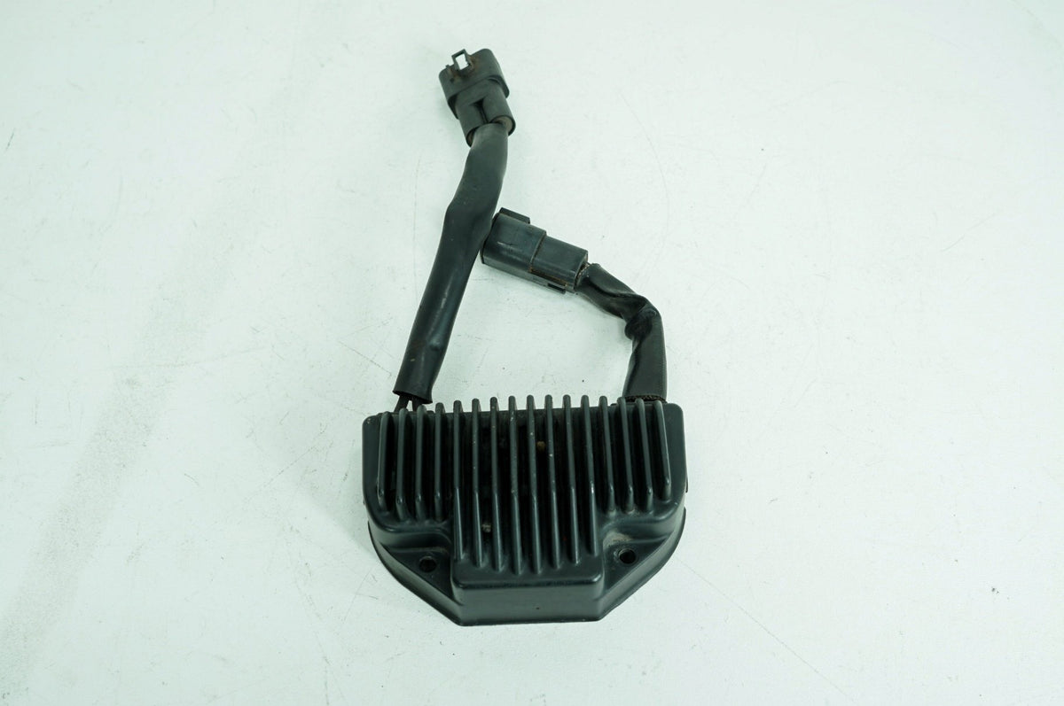 2004 Harley Dyna FXDWG Wide Glide OEM Voltage Regulator Rectifier
