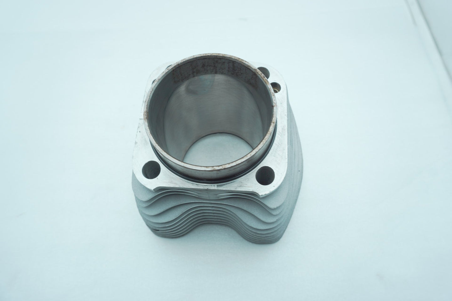 2007 - 2017 Harley-Davidson Dyna Super Glide Custom Twin Cam Engine Jug 1 Cylinder Barrel 17459-07