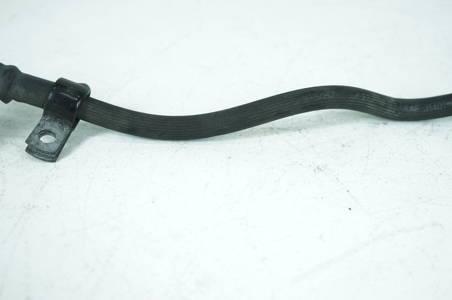 1999 - 2006 Harley-Davidson Dyna Street Bob Rear Brake Hose Line Pipe 40956-00A