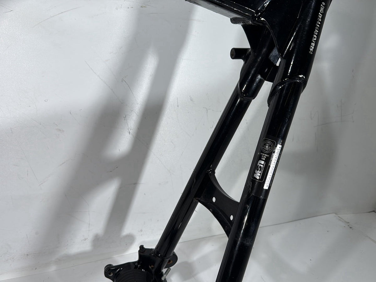 10 Harley Street Glide Touring FLHX OEM Body Main Frame Chassis 47900-10BHP SLVG