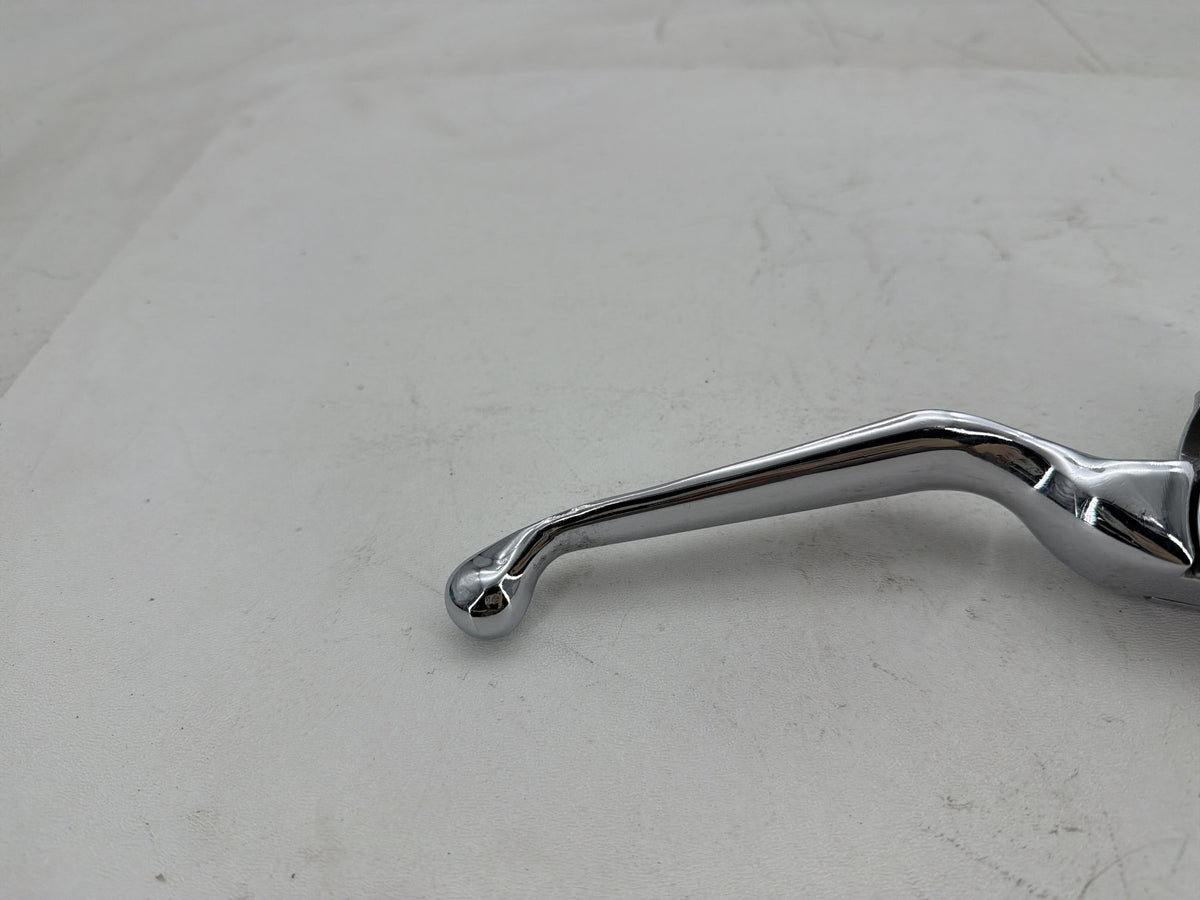 2003 Harley Electra Glide Touring OEM Front Right Brake Lever Master Cylinder