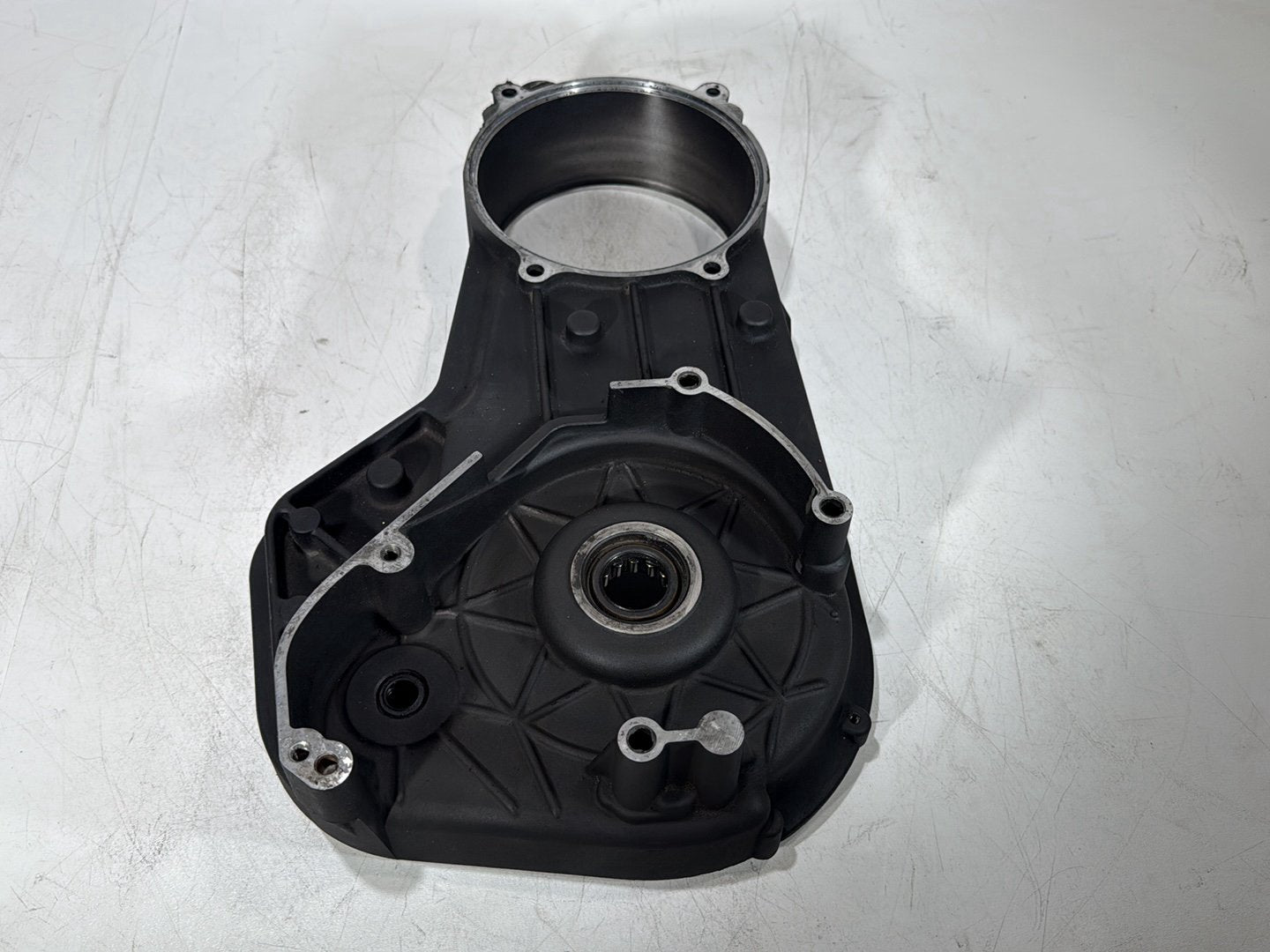 1999 - 2006 Harley-Davidson Touring Road King Police Inner Primary Clutch Cover 60677-01A