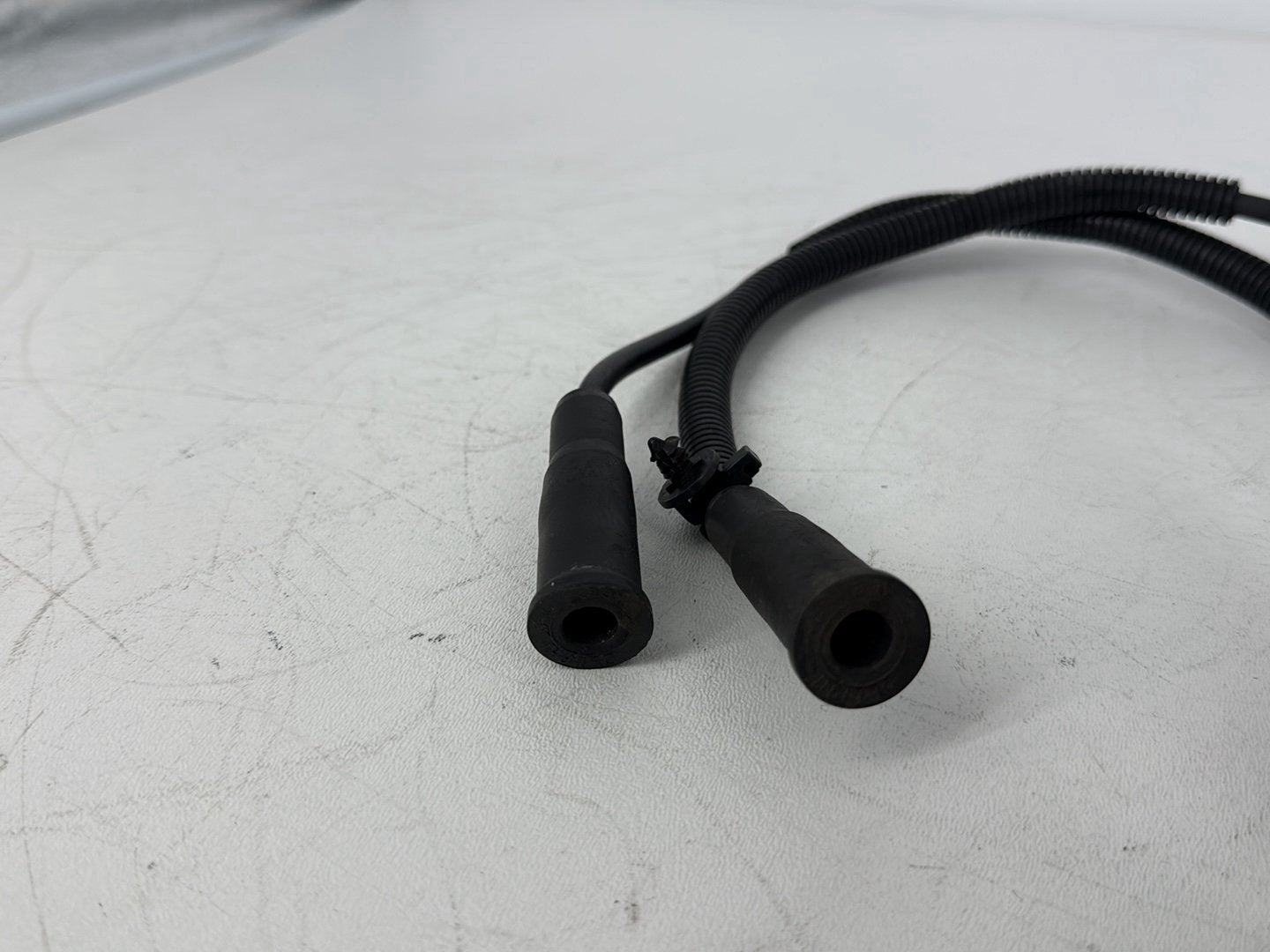 2005 Harley Sportster XL883C 883 Custom OEM Ignition Coil Spark Plugs Cable