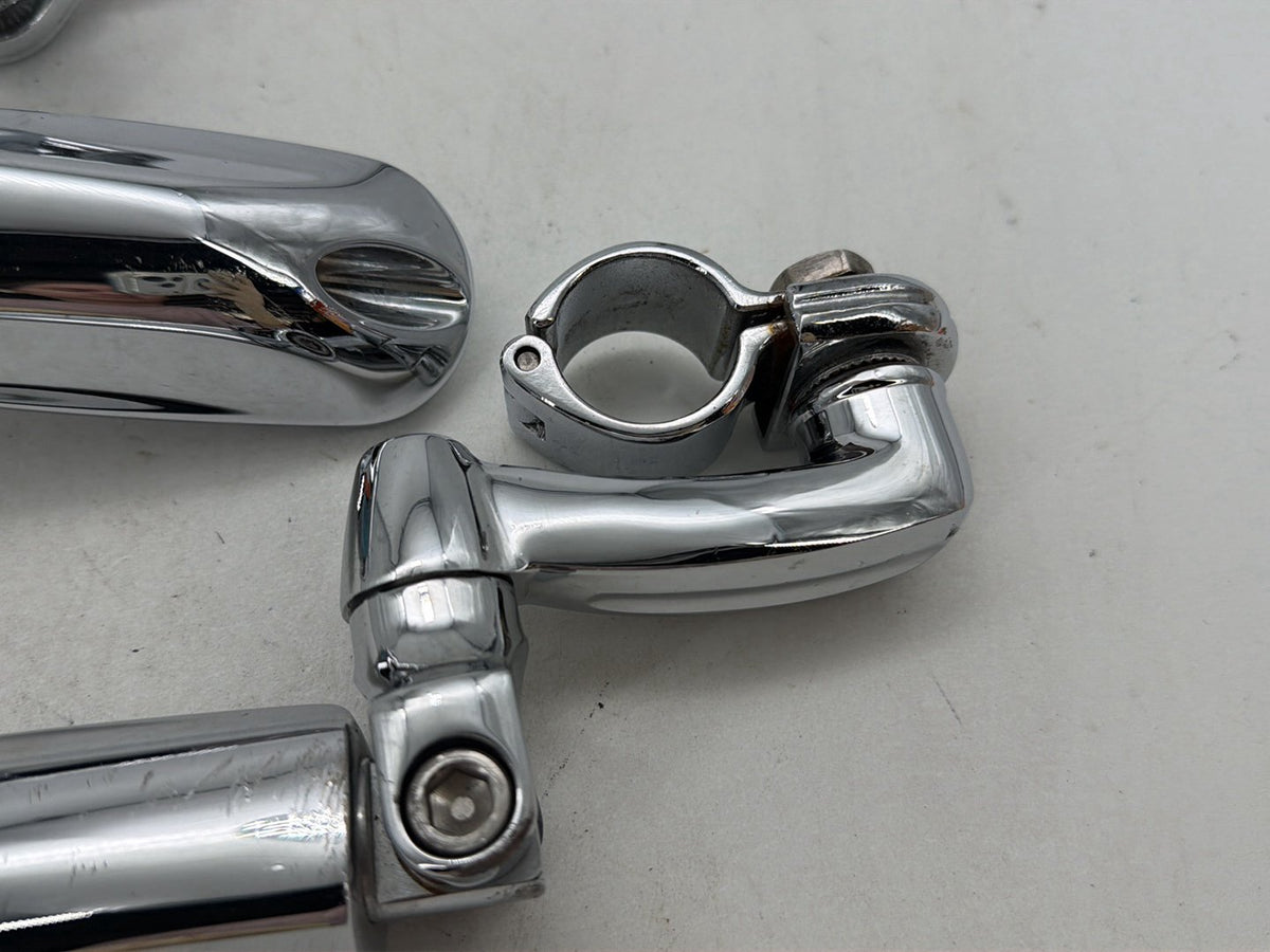 2010 Harley Street Glide Touring FLHX OEM Front Right Left Highway Foot Pegs