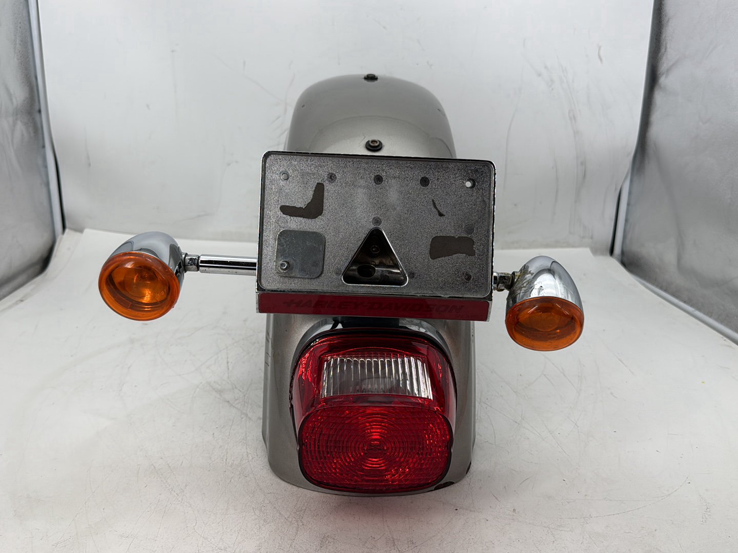 2009 Harley Sportster 883 Low XL883L OEM Rear Wheel Fender & Turn Signals Bar