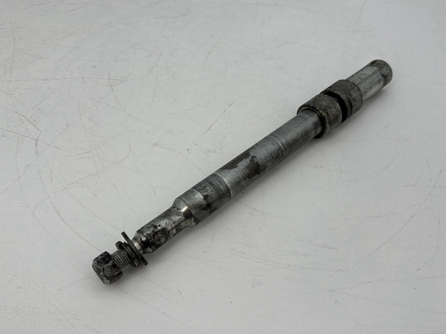 1999 - 2006 Harley-Davidson Touring Electra Glide Classic Front Wheel Axle Bolt Shaft