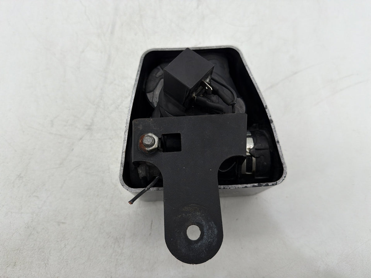 2014 Harley Electra Glide Touring Ultra OEM Signal Horn Klaxon Beep 69060-90F
