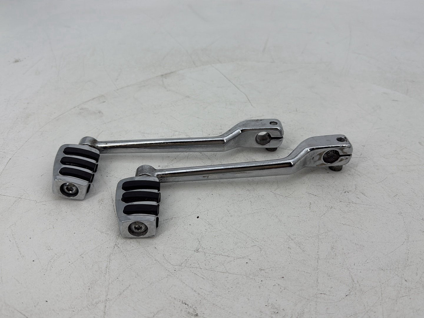 1999 - 2006 Harley-Davidson Touring Electra Glide Gear Shifter Lever Pedal Pedals 33895-82D