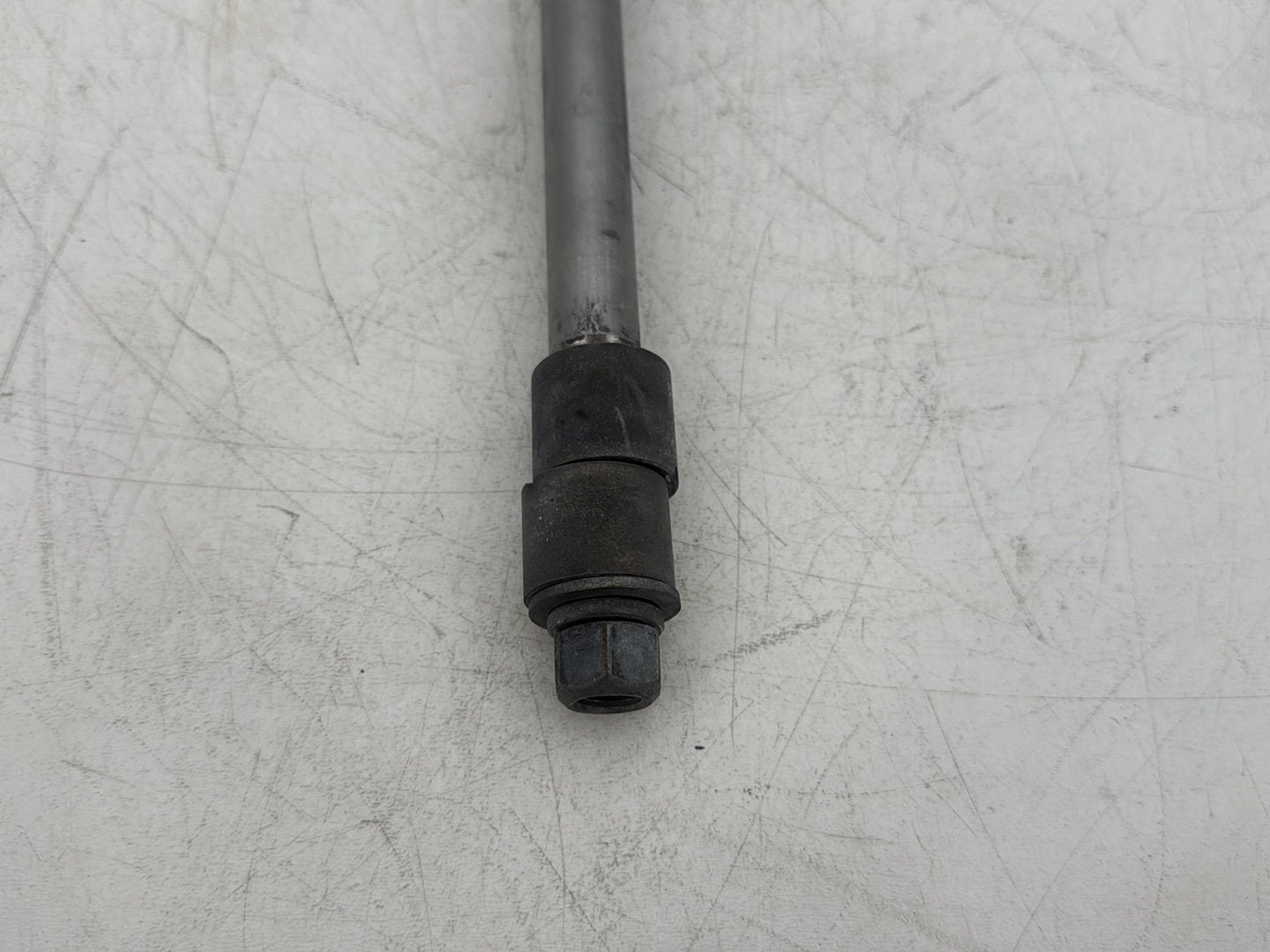 2005 Harley Dyna FXDWG Wide Glide OEM Front Wheel Axle Bolt Shaft