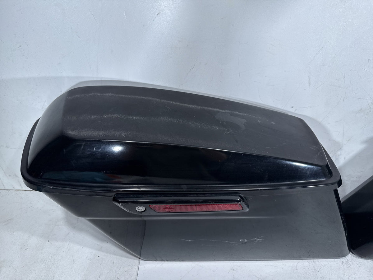 11 Harley Street Glide Touring FLHX-103 OEM Left Right Saddlebags Luggage NOKey
