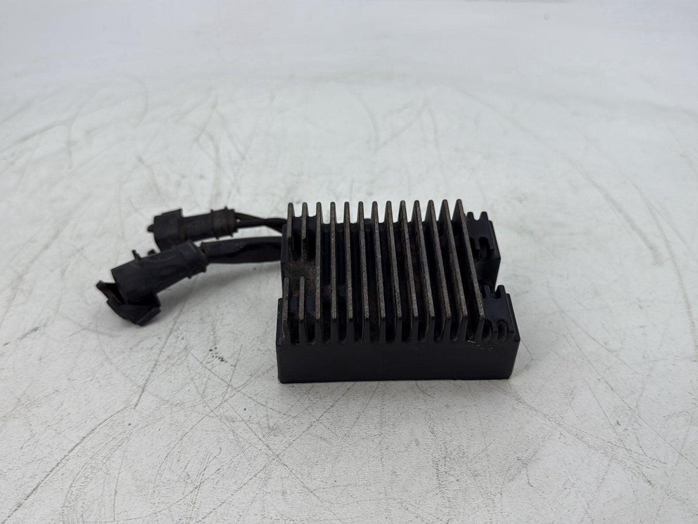 2008 Harley Sportster XL883L 883 Low OEM Voltage Regulator Rectifier 74546-07A