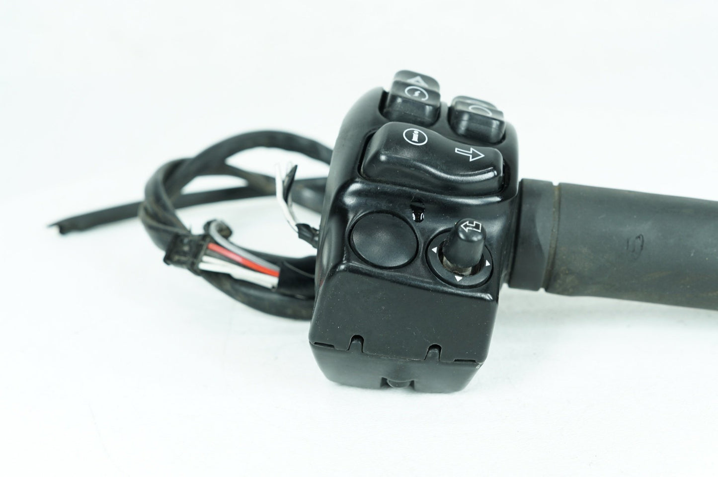 2017 - 2025 Harley-Davidson Touring Street Glide Right Engine Start Kill Switches Controls 71500501