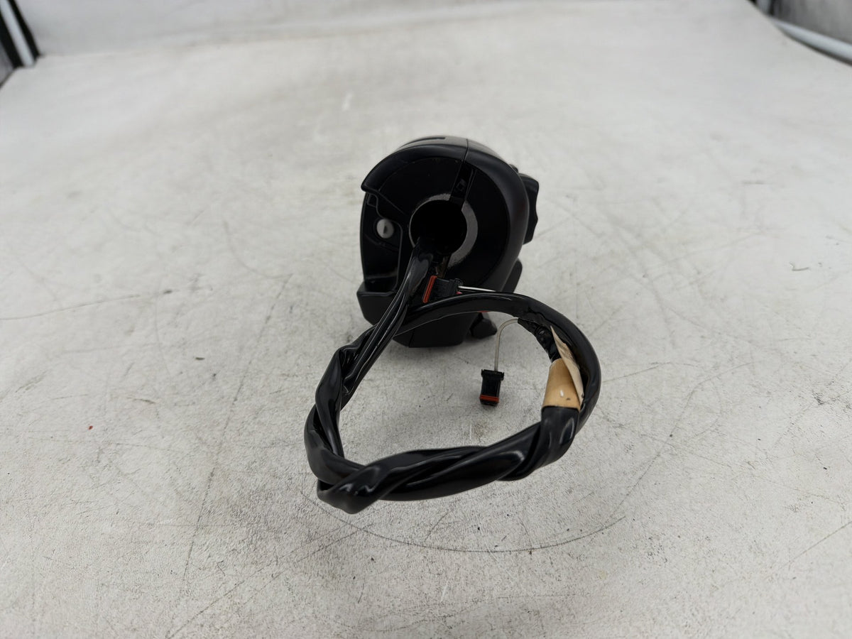 2015 Harley Electra Glide Touring OEM Right Engine Start Kill Switches Controls