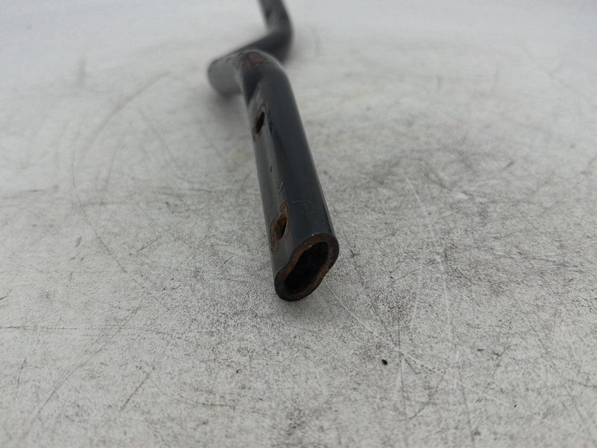 06 Harley Dyna Super Glide OEM Exhaust Muffler Interconnect Bracket Support Bar