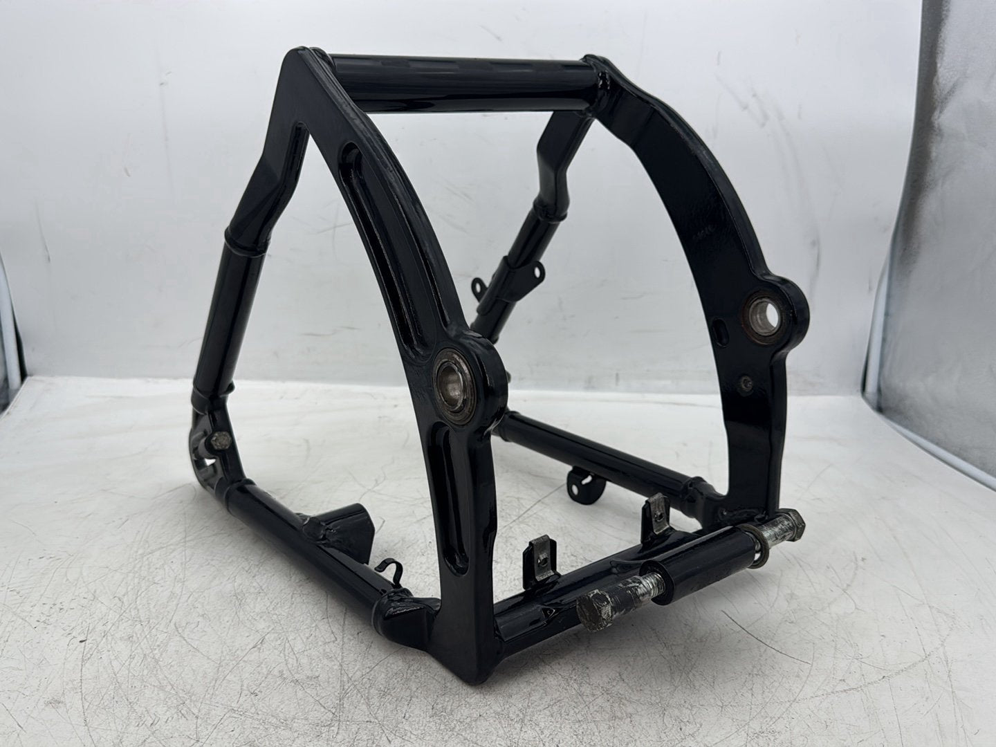 2007 Harley Softail Heritage Classic FLSTC OEM Rear Fork Swingarm Swing Arm