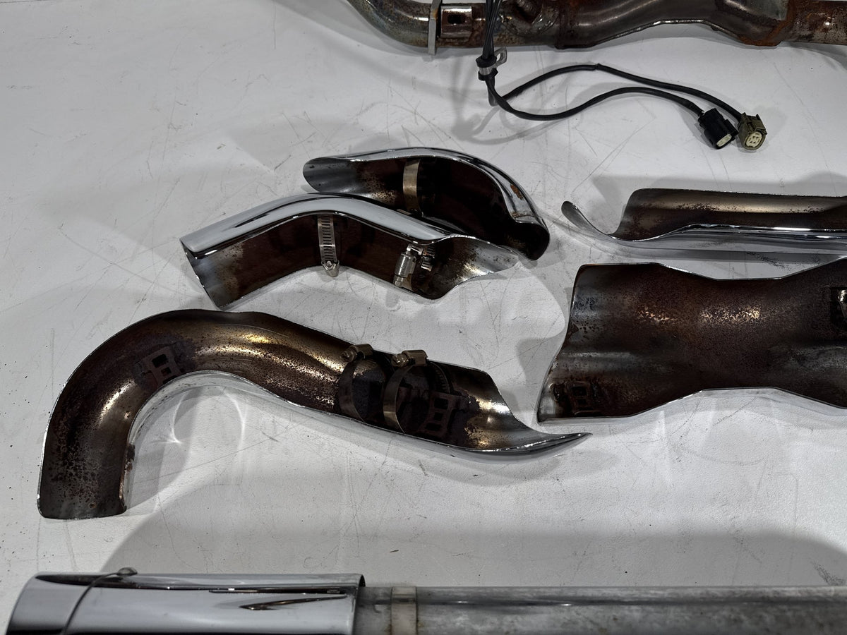 14 Harley Electra Glide Touring Ultra Exhaust Header Pipes Muffler Vance & Hines