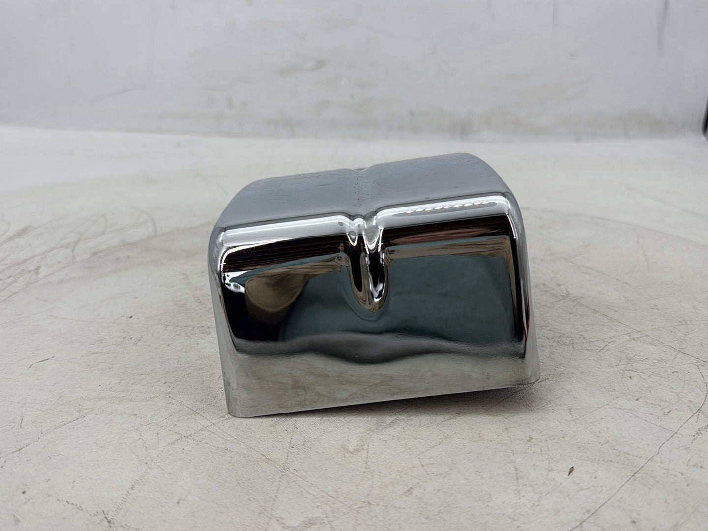2015 Harley Dyna Low Rider FXDL OEM Electrical Side Cover Tray Panel