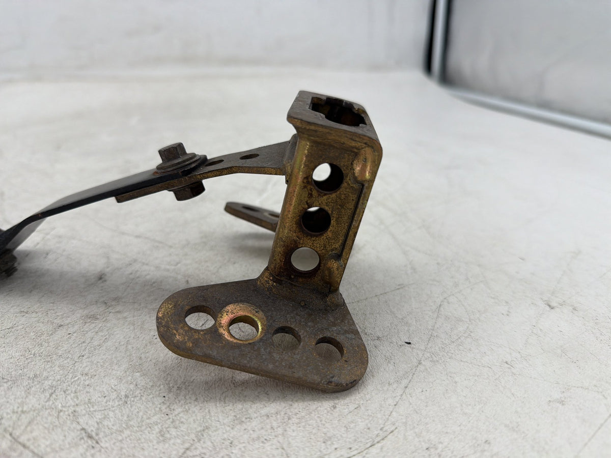 2015 Harley Electra Touring Ultra OEM Front Driver Rider Backrest Bracket Mount