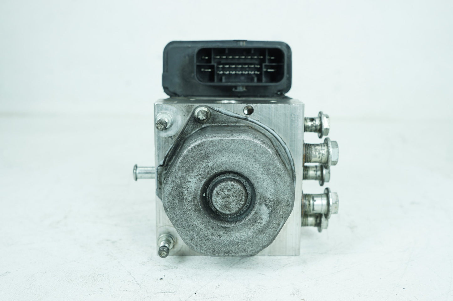 2017 - 2024 Harley-Davidson Touring Street Glide ABS Brake Pump & Control Module 41100061
