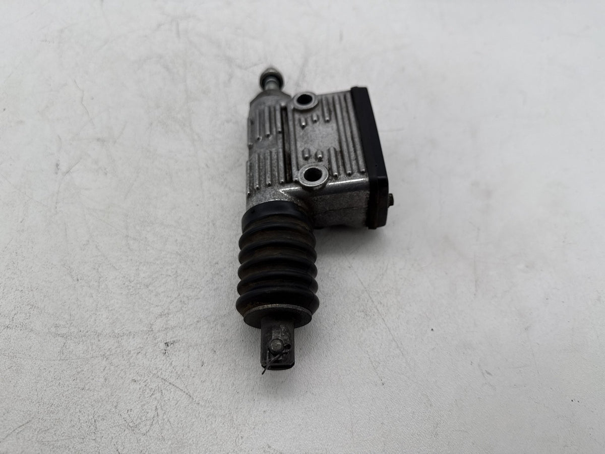 1997 Harley Heritage Softail Classic OEM Rear Brake Master Cylinder Reservoir