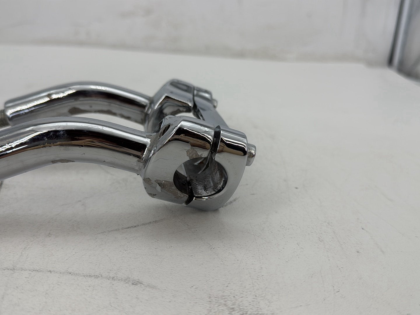 1998 Harley Road King Touring FLHRCI Classic OEM Front Handlebar Riser Top Clamp Chrome