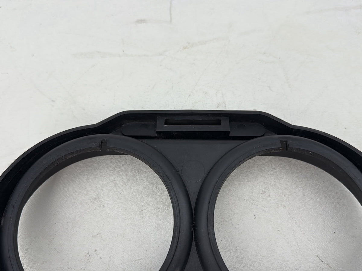 05 Harley Road Glide Touring FLTRI OEM Nacelle Speedo Tacho Bezel Trim 67923-98B