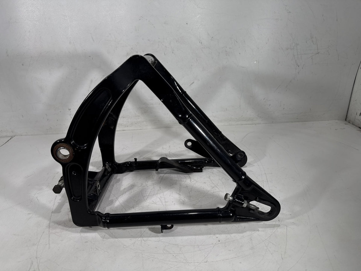 2001 Harley Softail Standard FXST OEM Rear Fork Swingarm Swing Arm