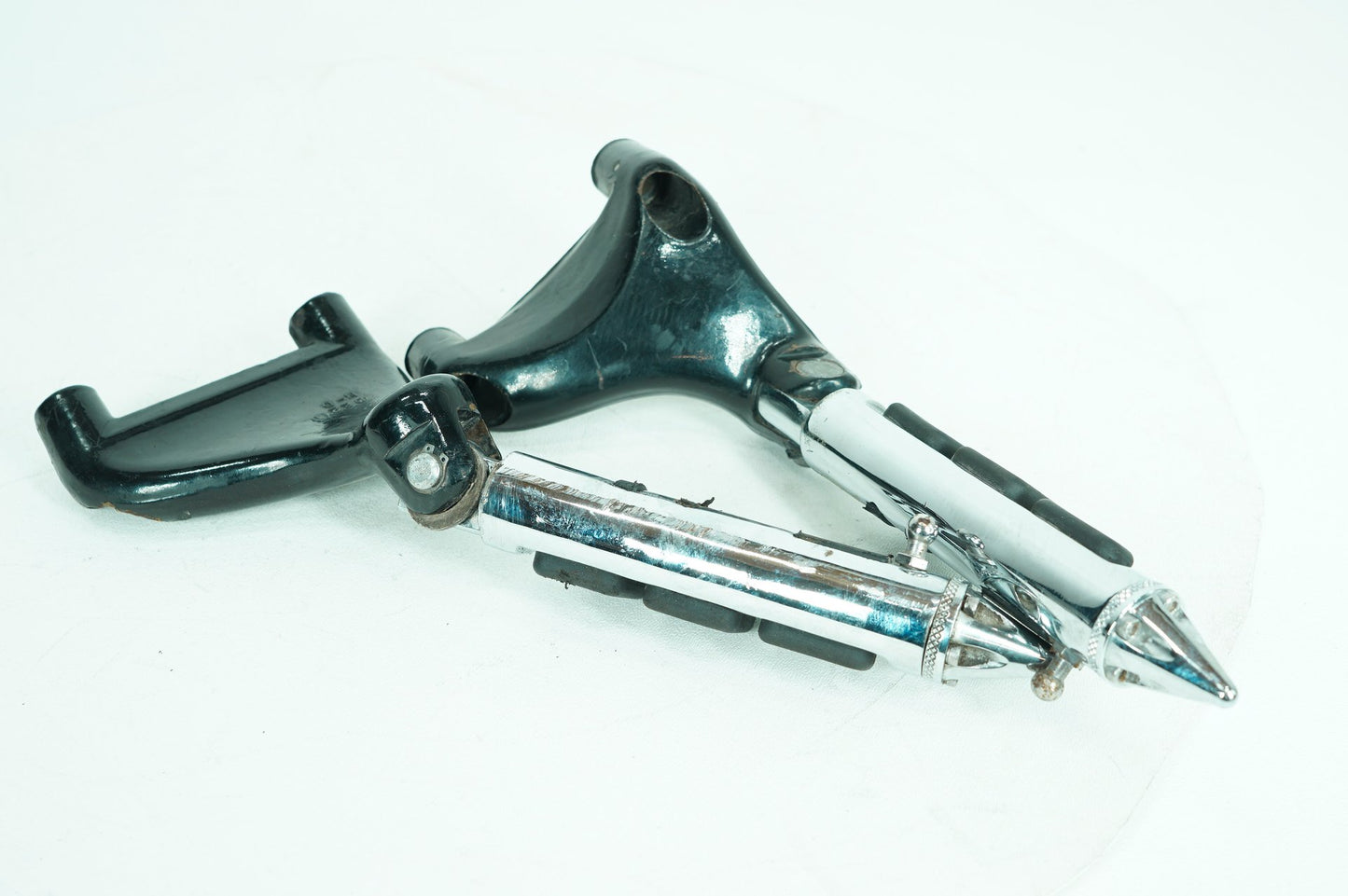 2004 - 2013 Harley-Davidson Sportster Custom Passenger Left & Right Foot Pegs 49314-04