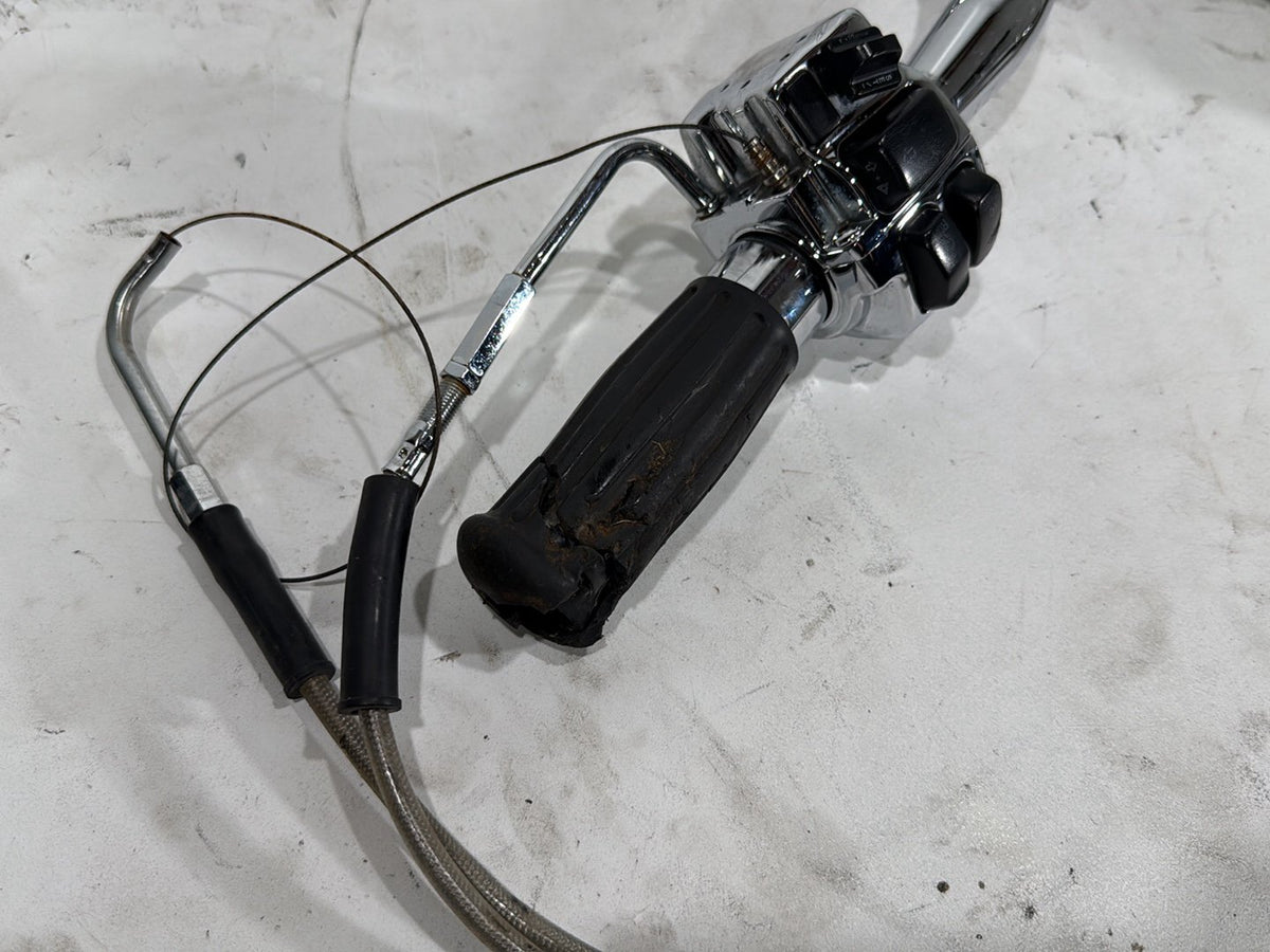 04 Harley Road King Touring Classic OEM Handlebars Left Right Switches Controls