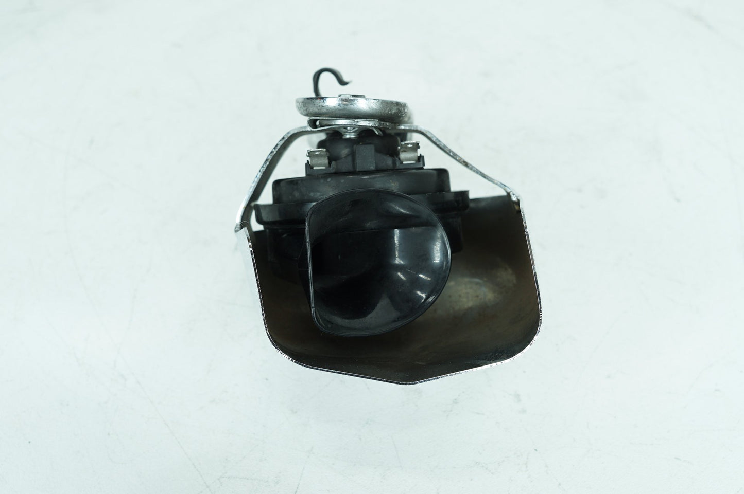 2004 - 2013 Harley-Davidson Sportster Custom Horn Signal Klaxon Chrome Cover 69012-93A