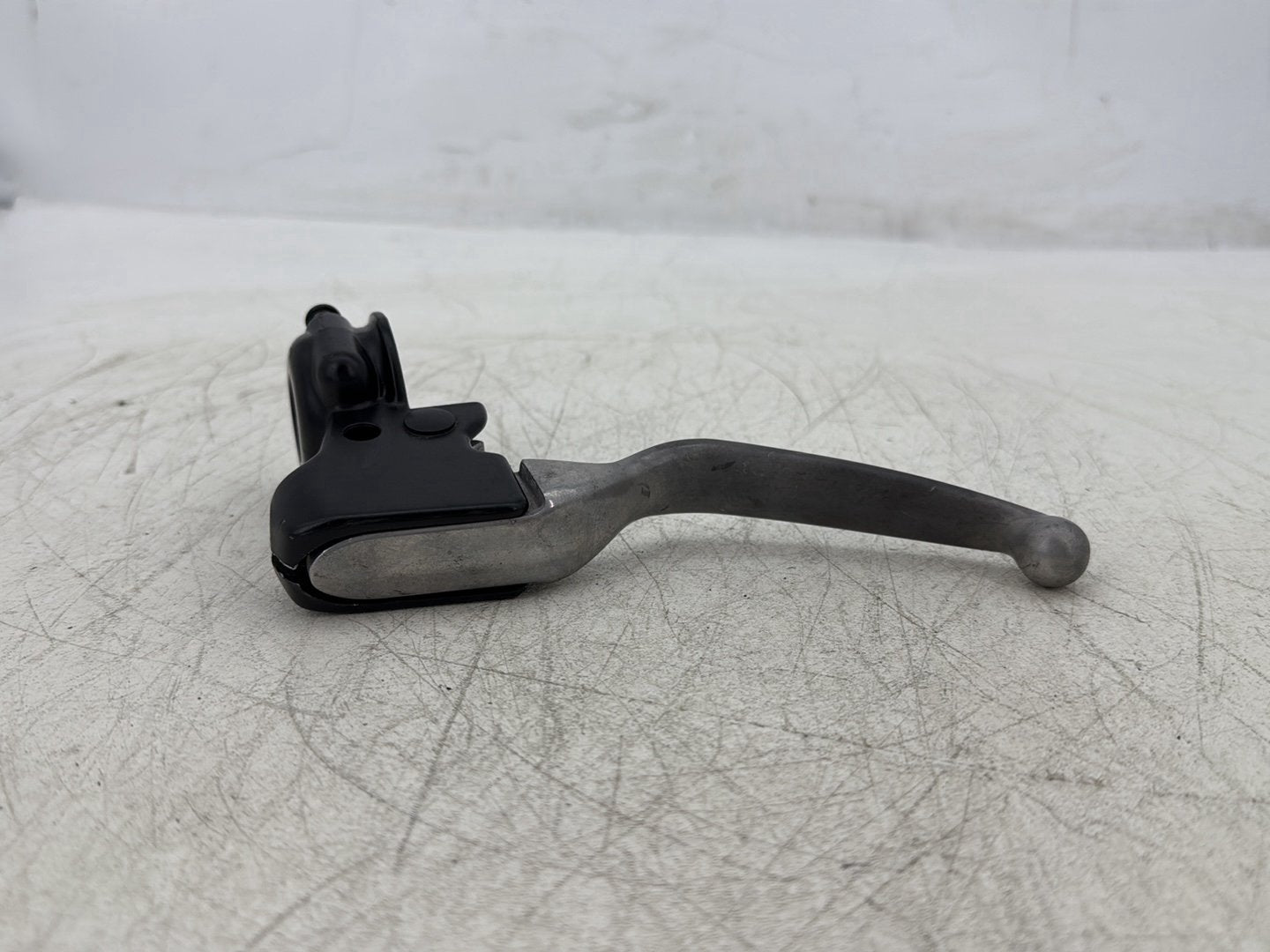 2011 Harley Street Glide Touring FLHX OEM Front Left Hand Clutch Control Lever
