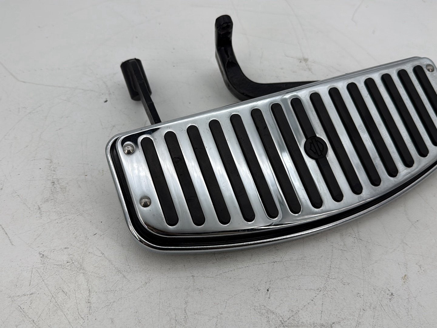 1999 - 2006 Harley-Davidson Touring CVO Screamin Eagle Road King Left Right Driver Floorboard Foot Rest 50621-79A
