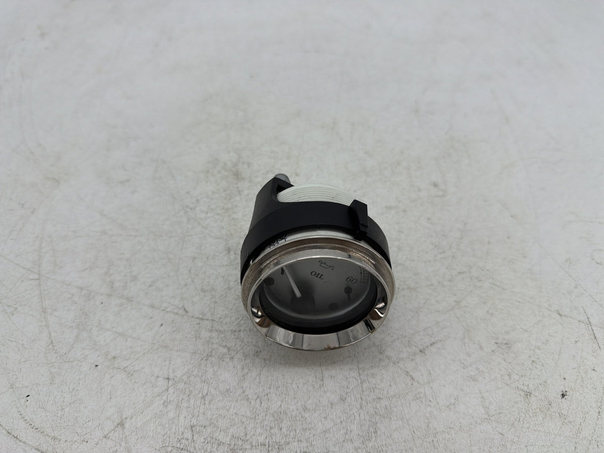 2009 Harley Street Glide Touring FLHX OEM Oil Pressure Gauge Instrument Cluster