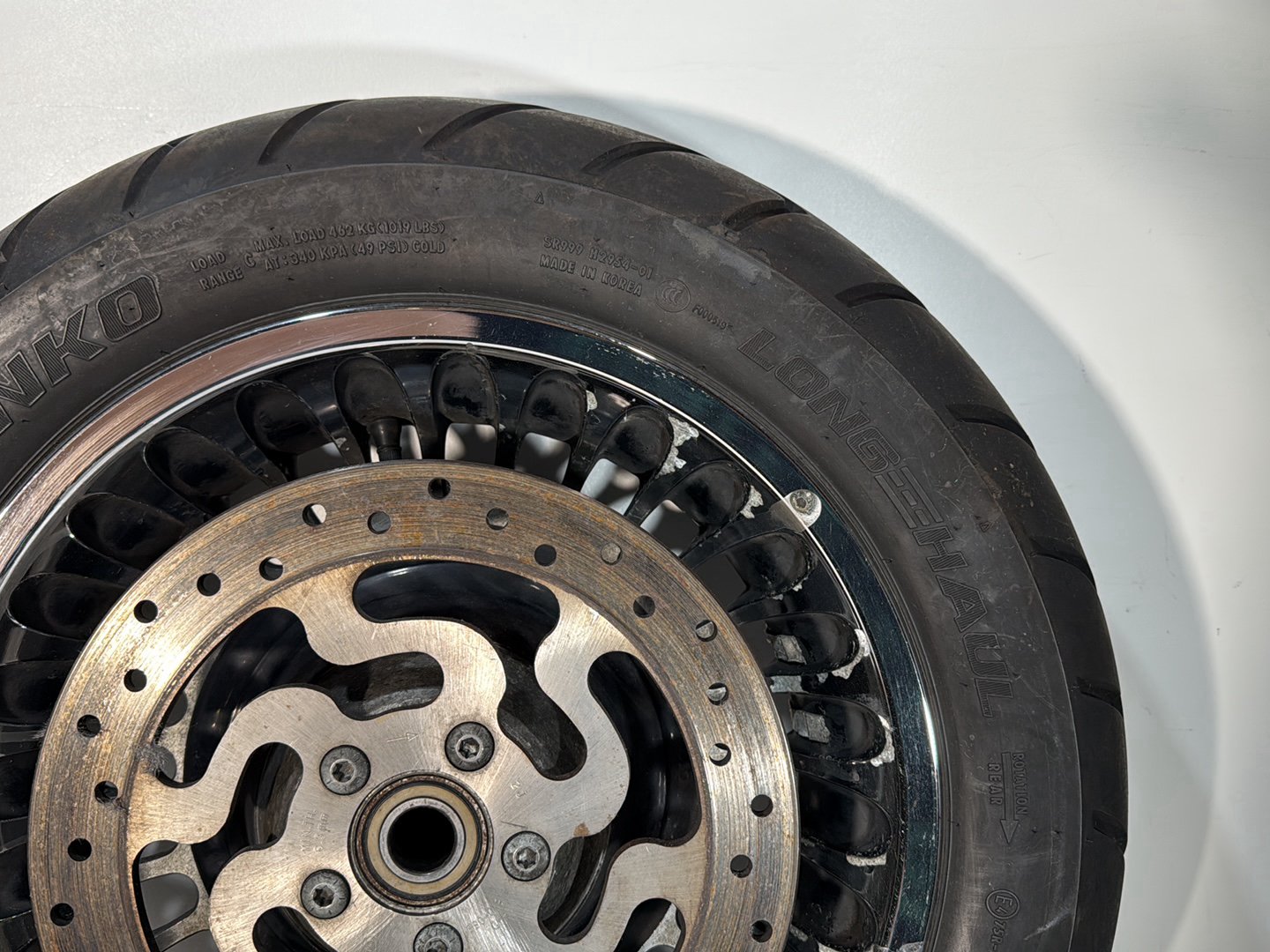 2008 - 2016 Harley-Davidson Touring Electra Glide Ultra Rear Wheel Rim Tire 42196-10