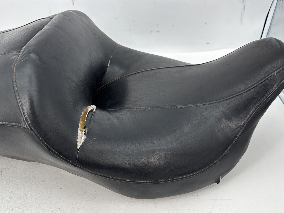 08 Harley Touring Electra Glide OEM Passenger Rider Driver Seat Saddle * TORN *