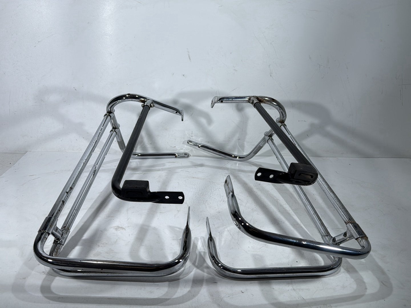 1996 Harley Electra Glide Touring FLHT OEM Rear Left Right Saddlebag Guard Rails Bar