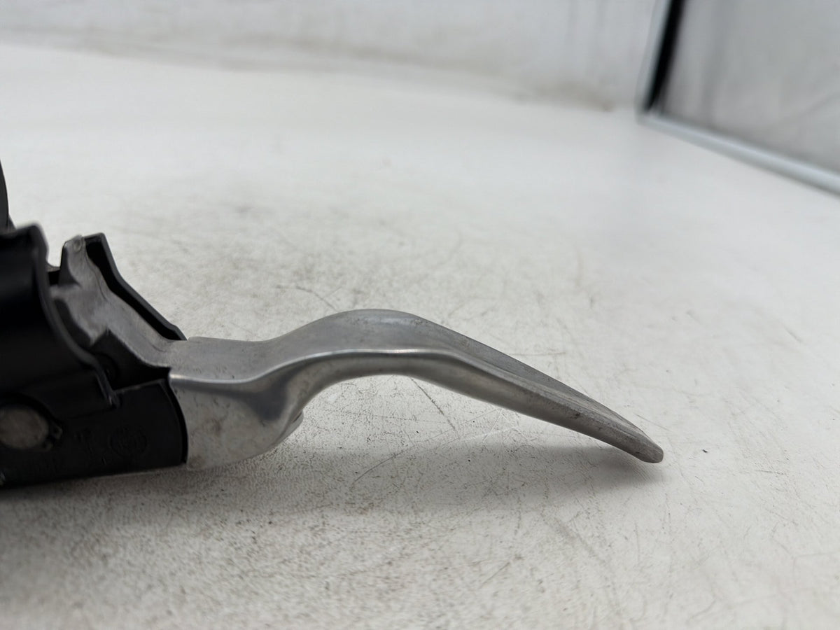 2005 Harley Dyna Super Glide Custom OEM Front Right Brake Lever Master Cylinder