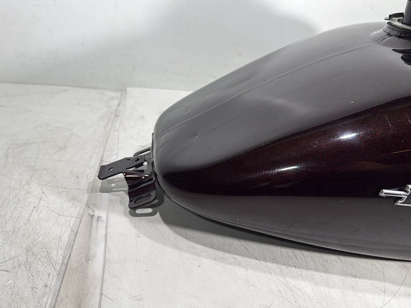 2011 Harley Street Glide Touring FLHX OEM Fuel Gas Tank Gasoline Reservoir