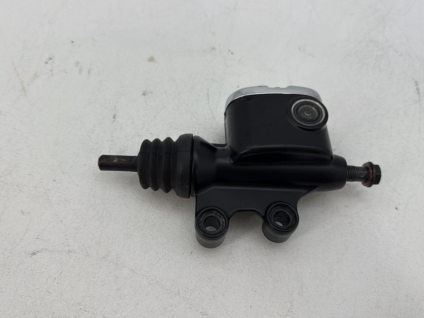 2014 Harley Electra Glide Touring CVO Screamin Eagle OEM Rear Brake Master Cylinder Reservoir