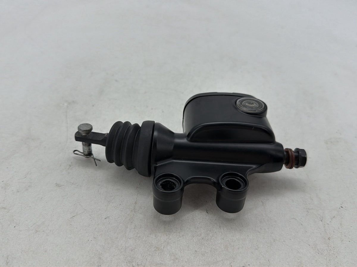 2010 Harley Street Glide Touring FLHX OEM Rear Brake Master Cylinder Reservoir
