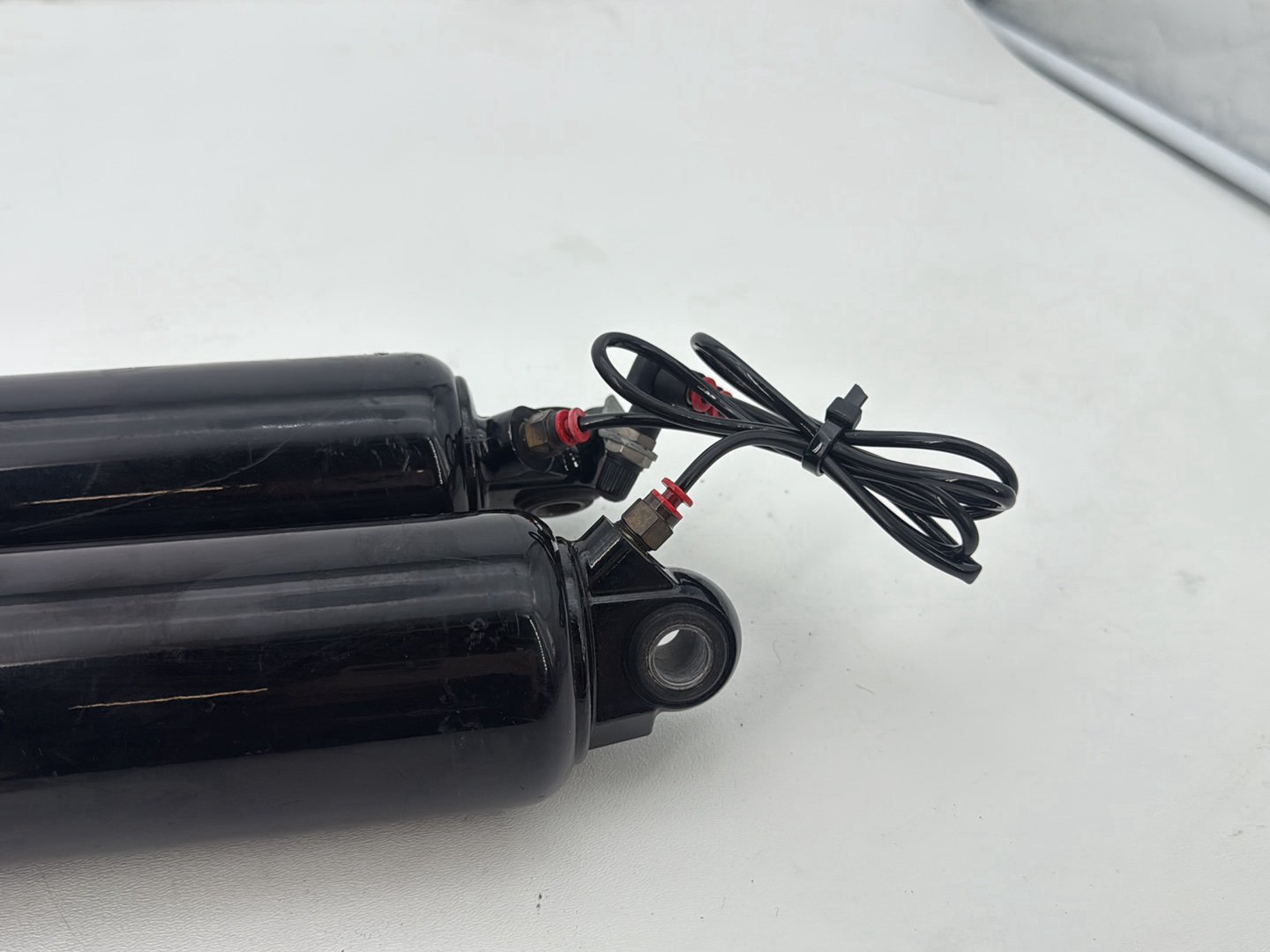 2011 Harley Road King Touring FLHRC Classic OEM Rear Left Right Shock Absorbers